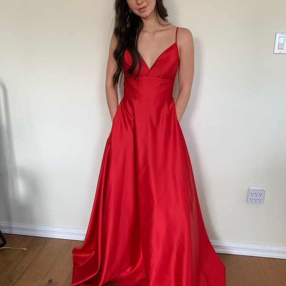 Red Prom Dress! - Picture 6 of 7